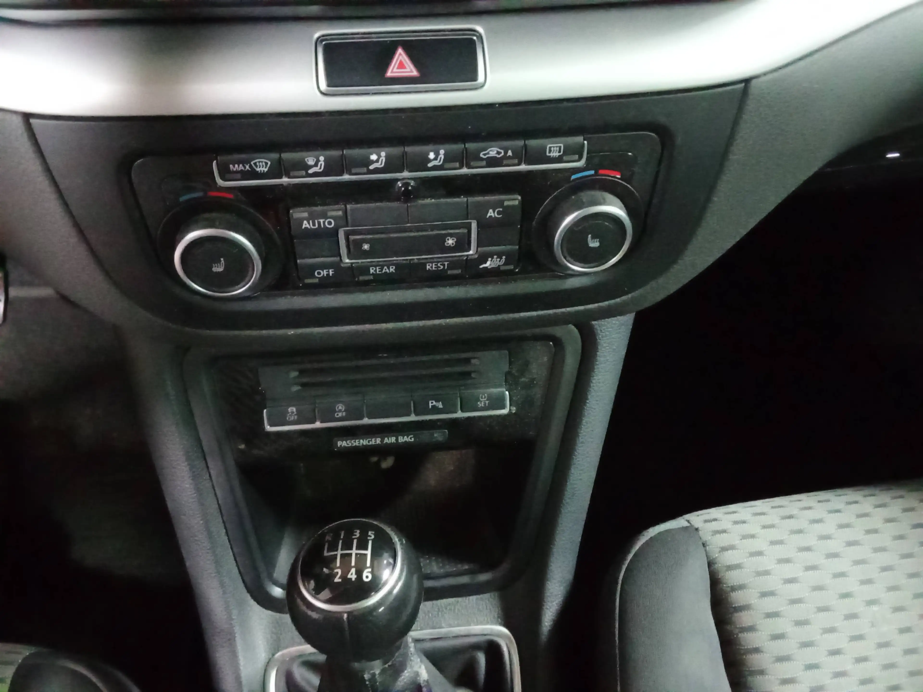 Volkswagen Sharan Trendline BMT — photo 9