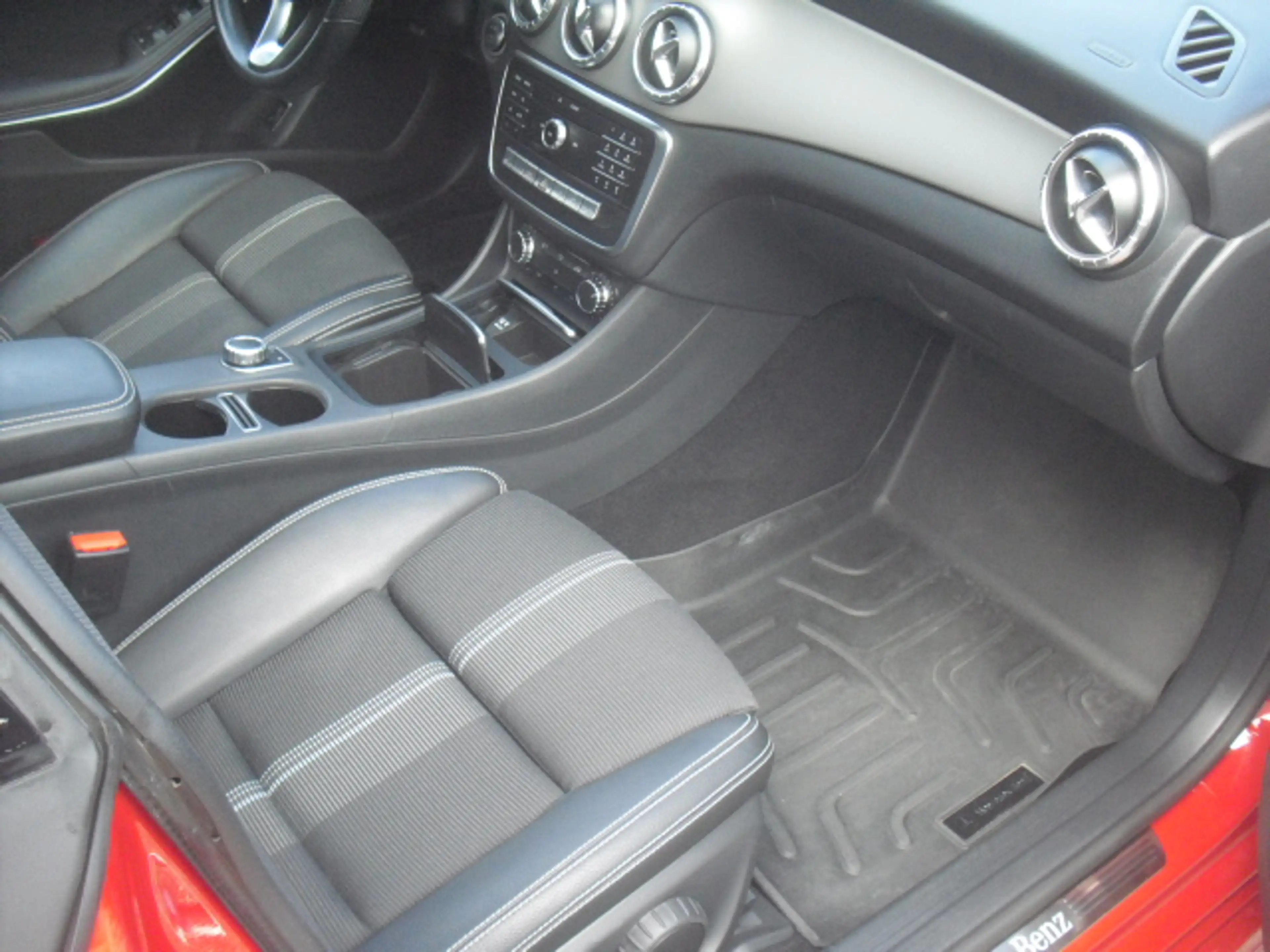 Mercedes-Benz CLA 200 CLA 200 (117.943) — photo 9
