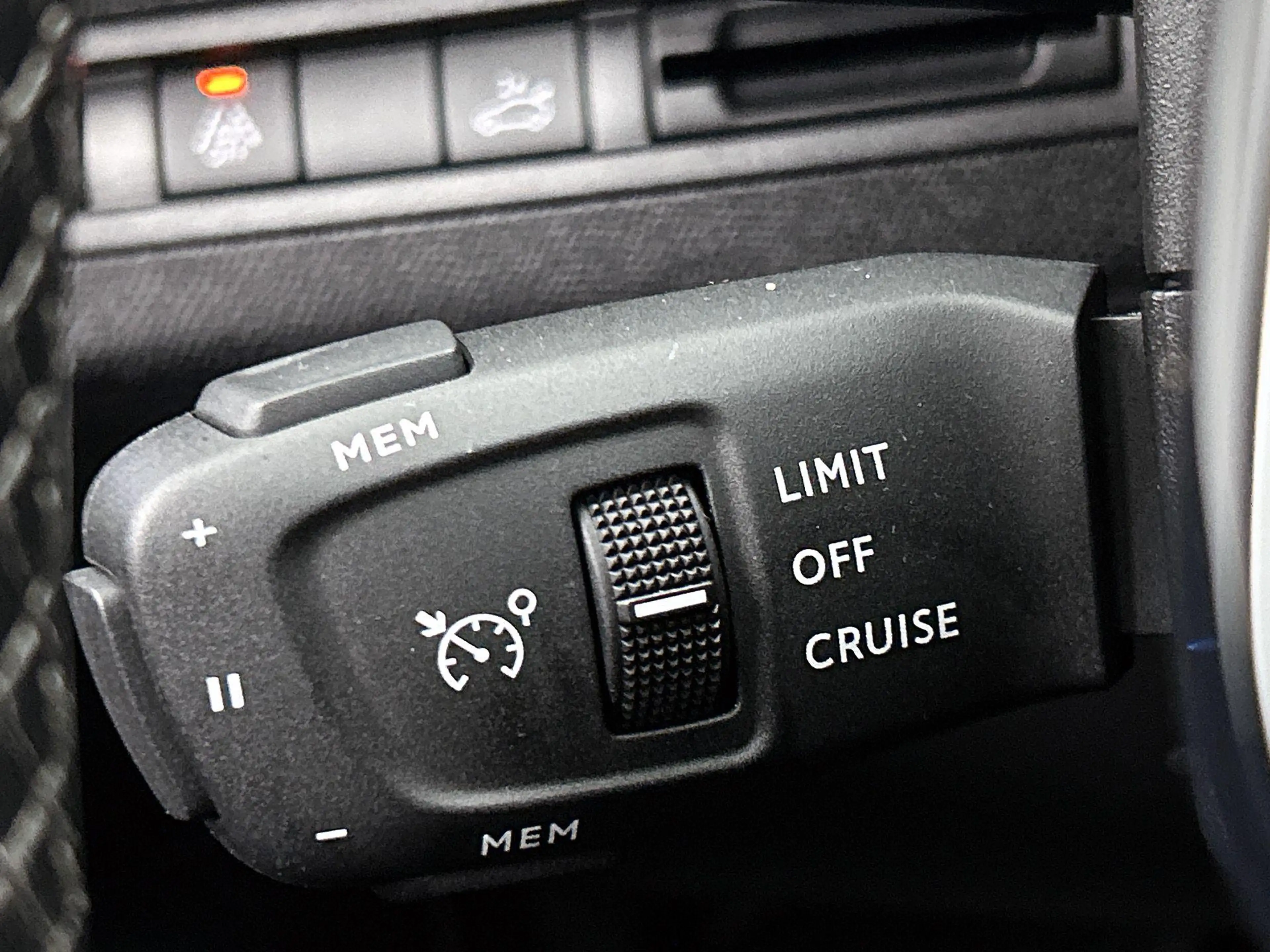 Peugeot 5008 1.2 130pk Blue Lease Allure Automaat | Navigatie | — photo 15