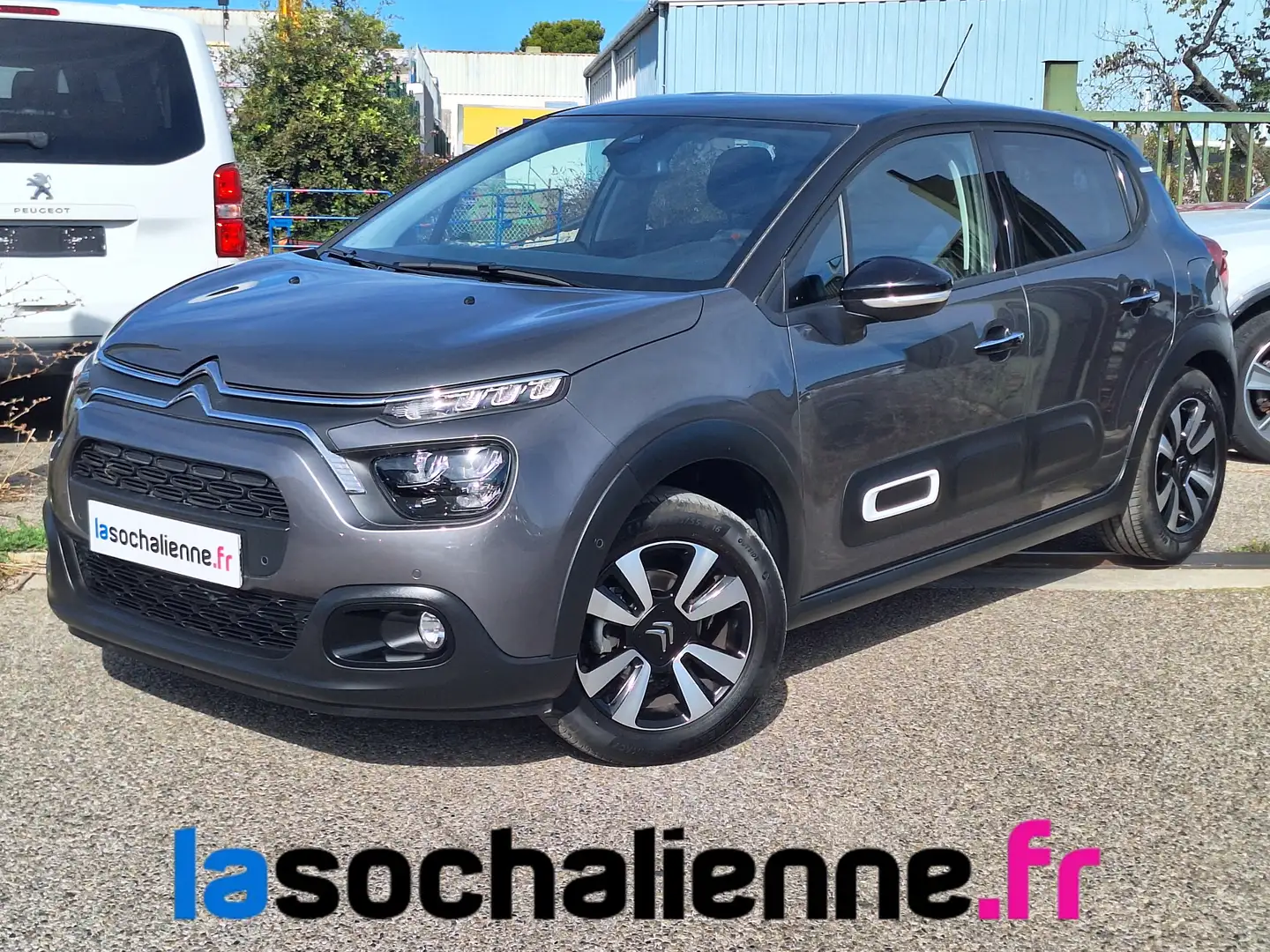 Citroen C3 PureTech 110 S\u0026amp;S BVM6 Shine + caméra recul + peinture métallisée bi-ton Gris - 1