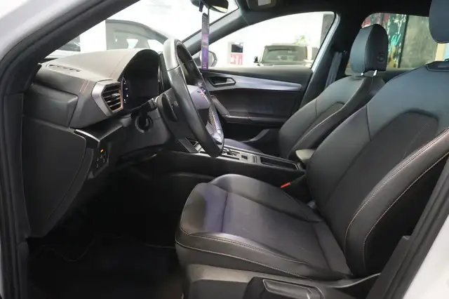 Cupra Formentor view 8