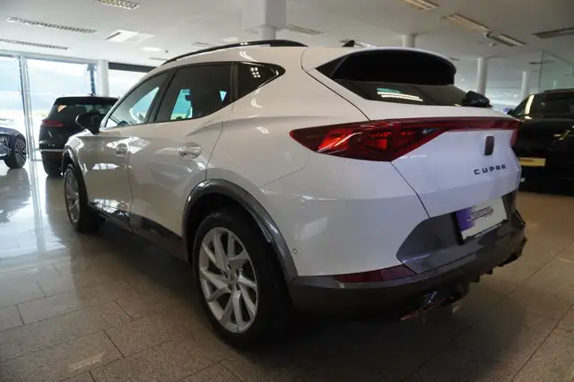 Cupra Formentor view 4