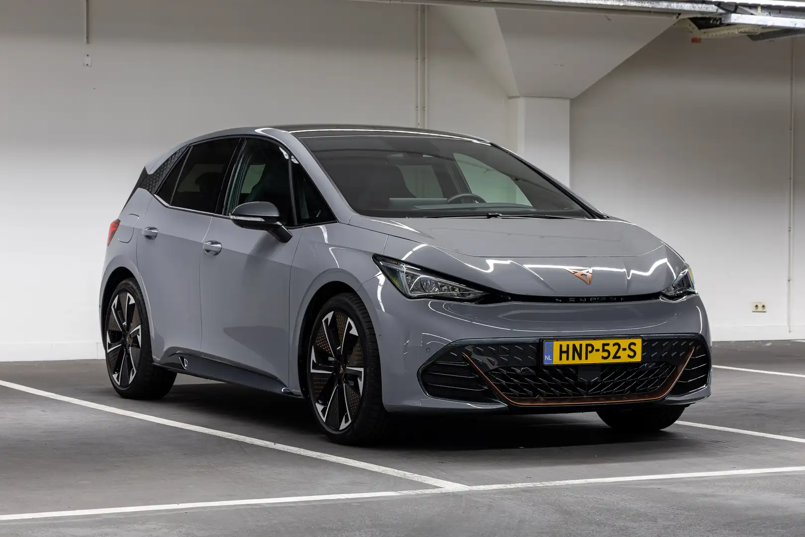 CUPRA Born VZ Limited 84 kWh 326pk Grijs - 2