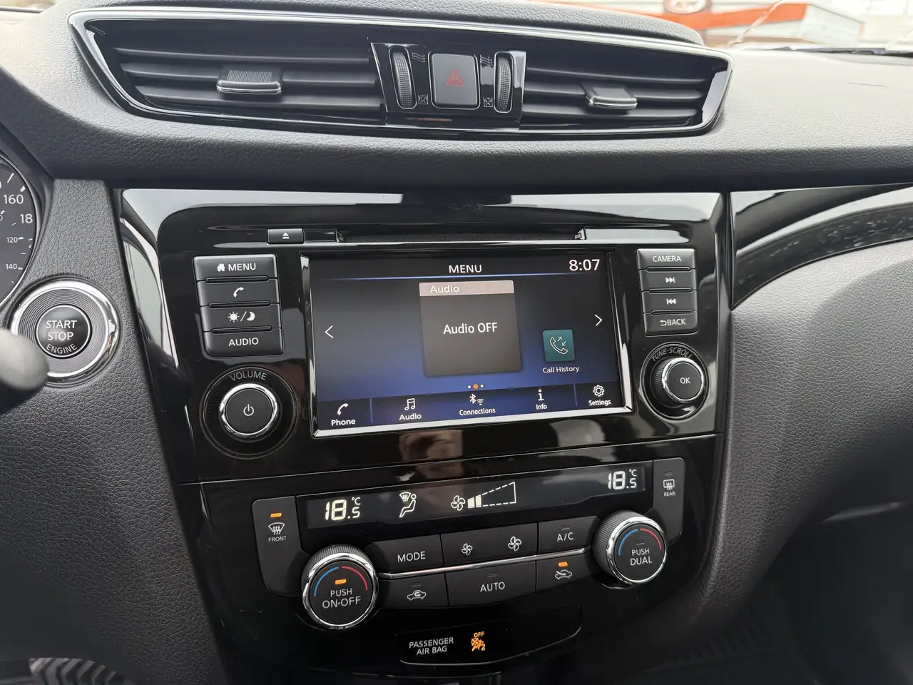 Nissan Qashqai снимка Nissan Qashqai