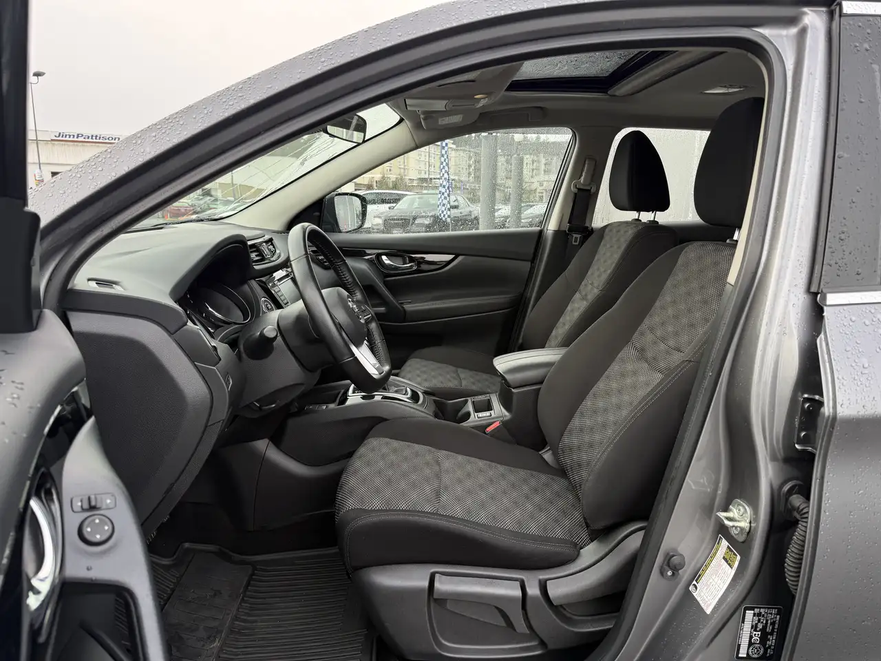 Nissan Qashqai снимка Nissan Qashqai