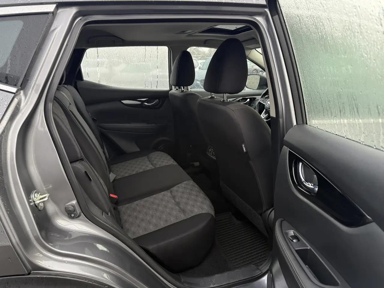 Nissan Qashqai снимка Nissan Qashqai