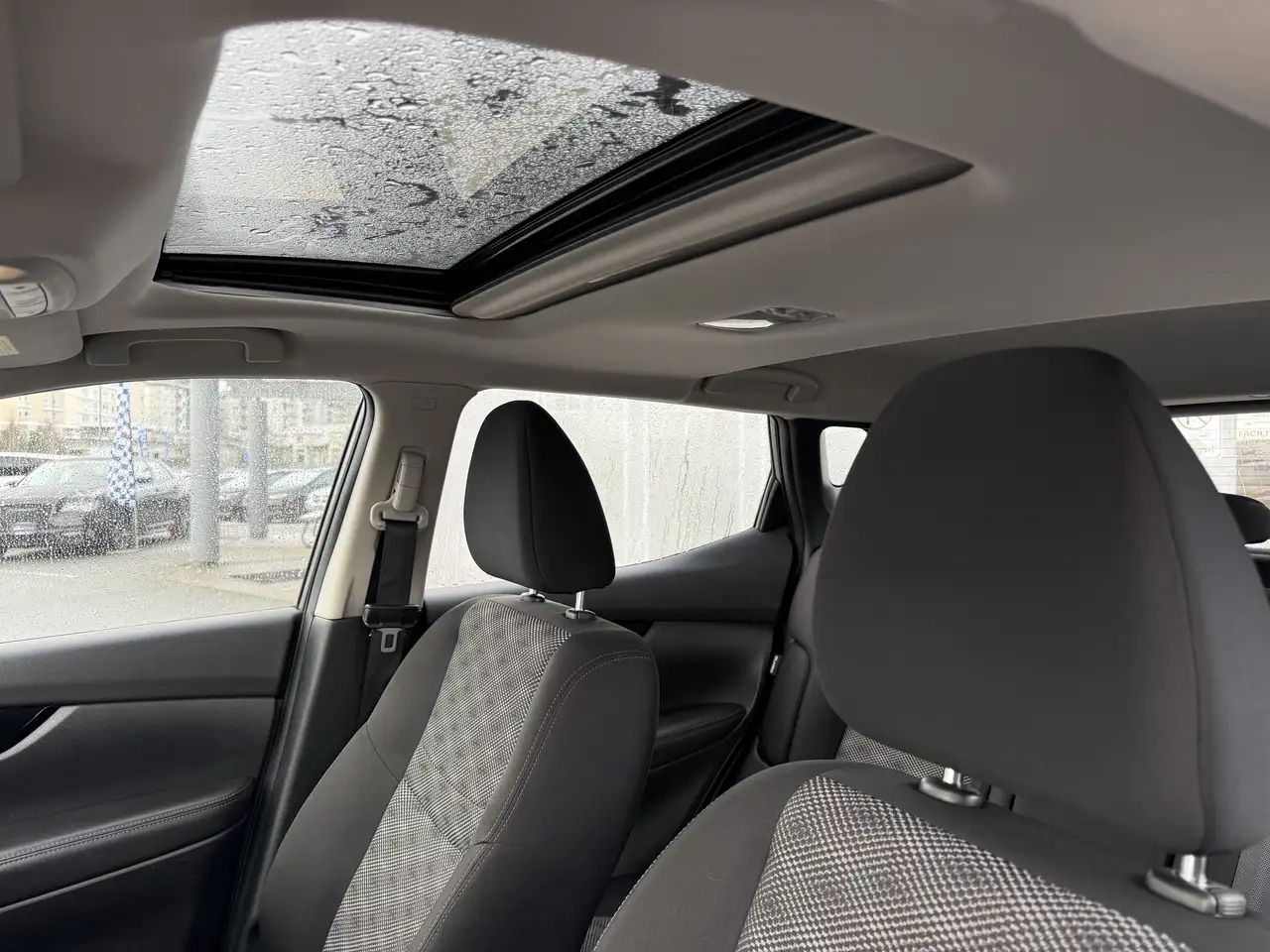 Nissan Qashqai снимка Nissan Qashqai