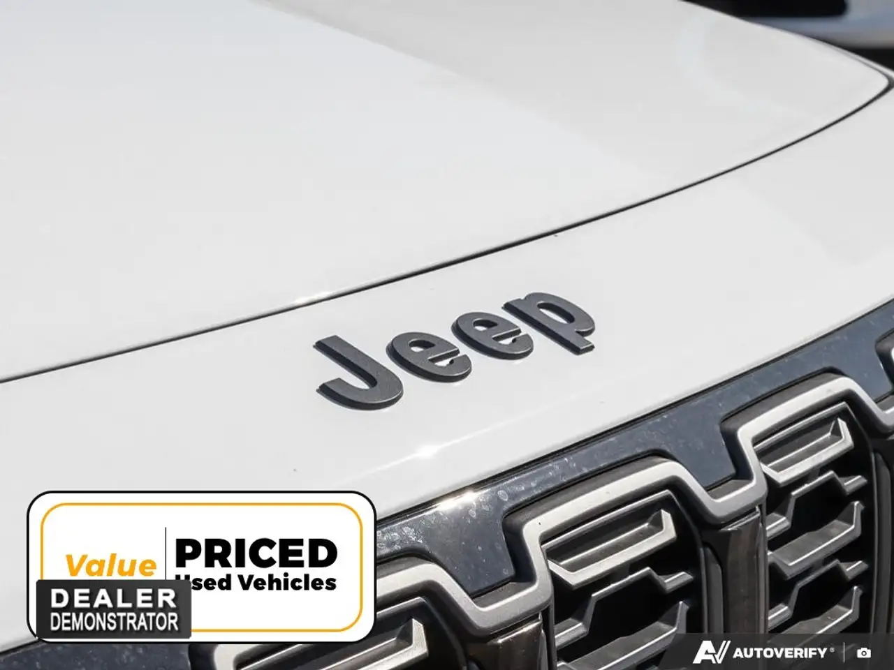 Jeep Cherokee снимка Jeep Cherokee