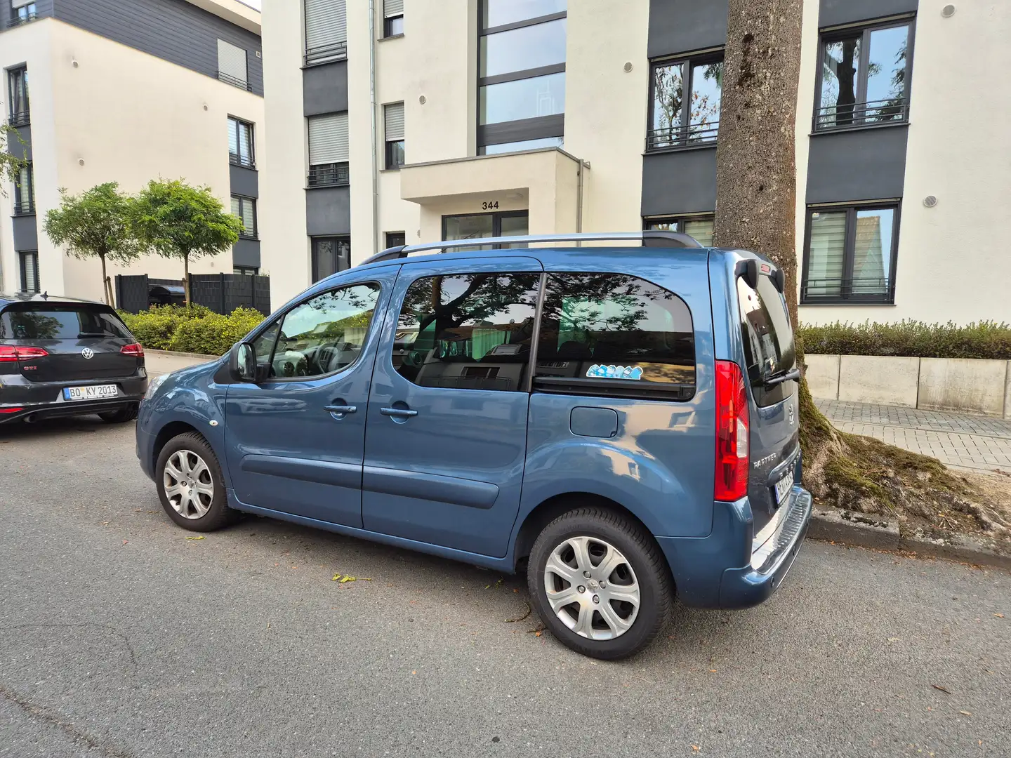 Peugeot Partner Partner Tepee 120 VTi Family mil LPG Gasanlage Blau - 1