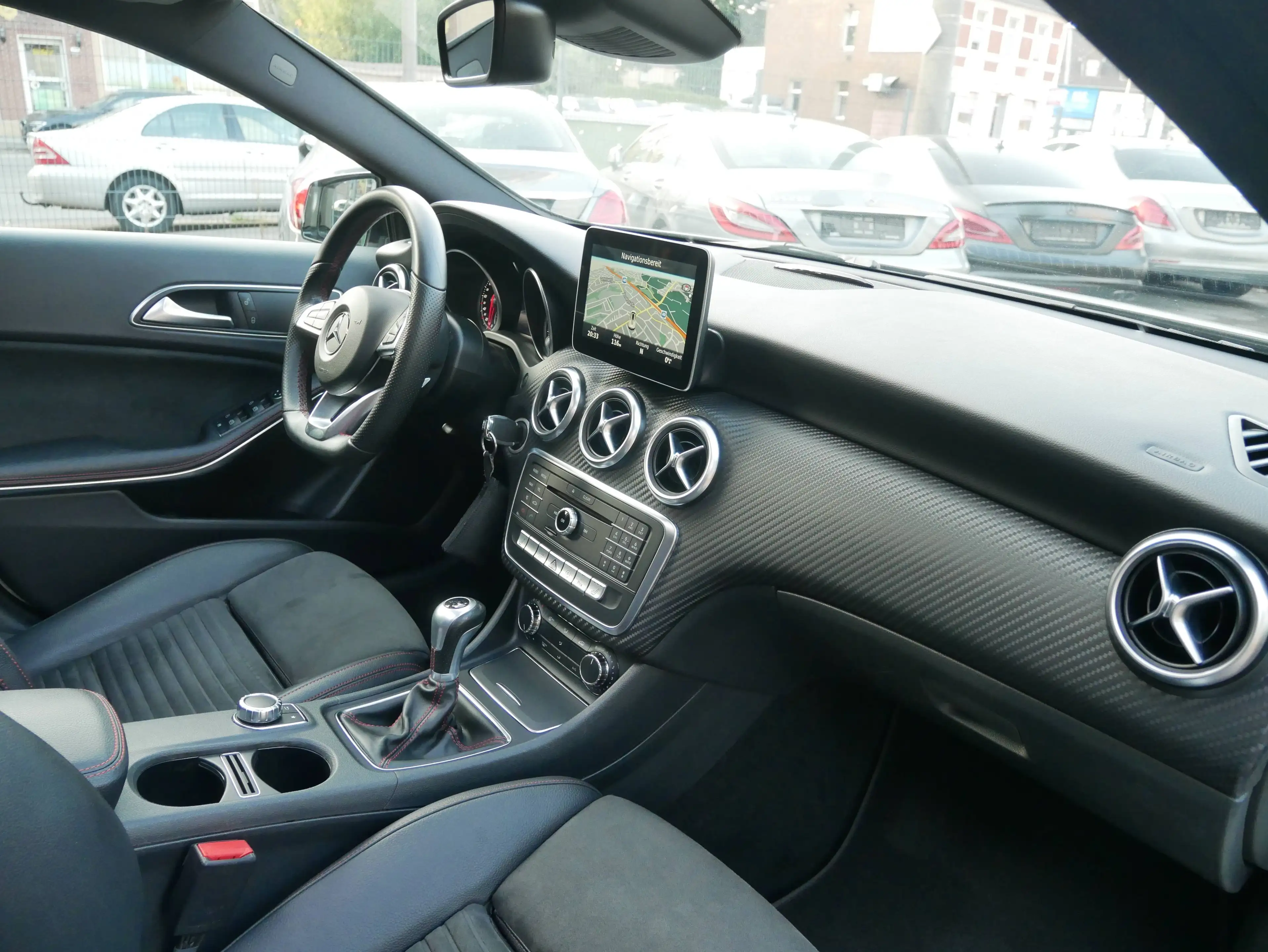 Mercedes-Benz A 180 A 180 BlueEfficiency (176.042) AMG LED High Performance Pano Alcantara Leder Navi Kamera — photo 12