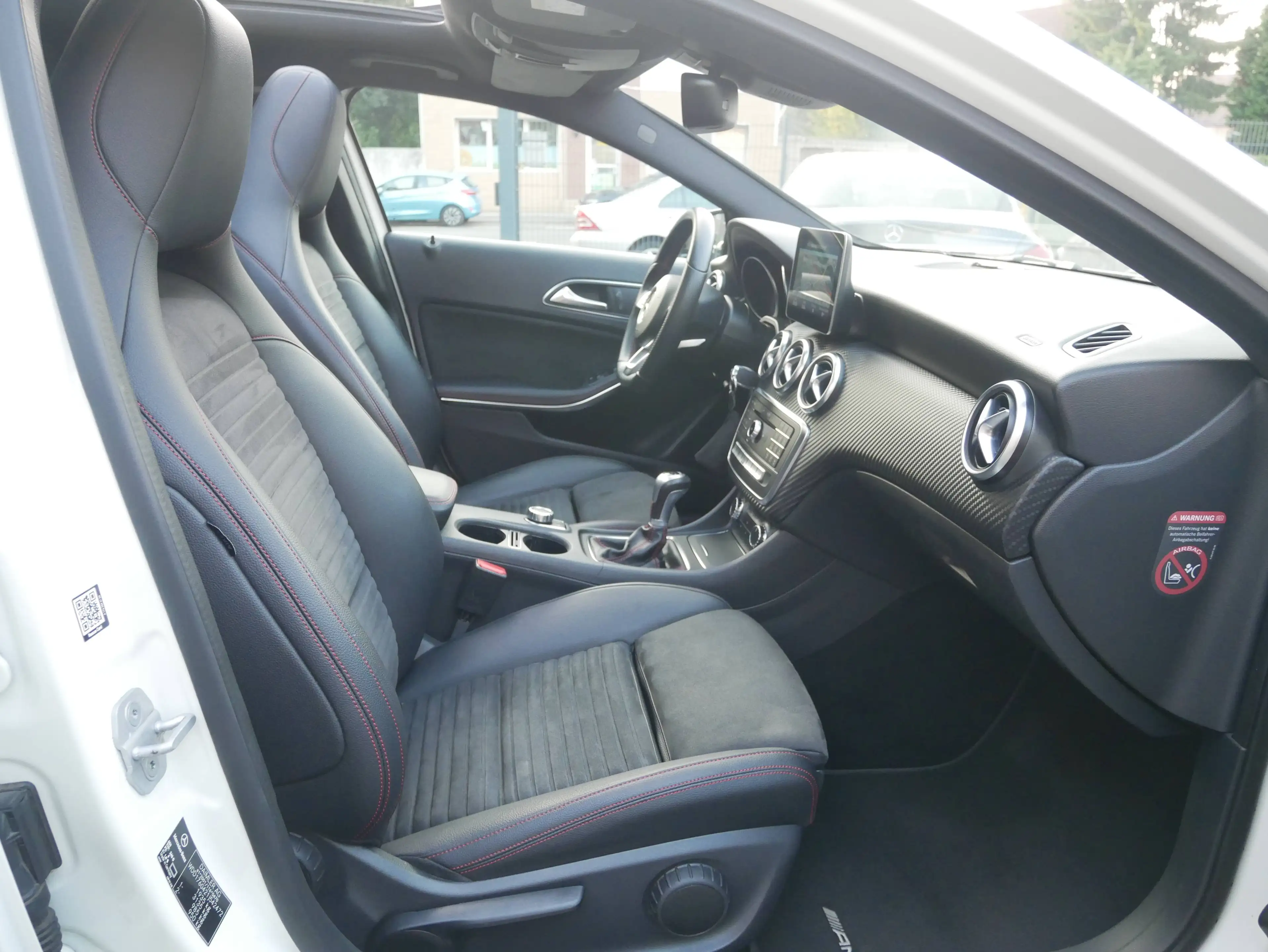 Mercedes-Benz A 180 A 180 BlueEfficiency (176.042) AMG LED High Performance Pano Alcantara Leder Navi Kamera — photo 13