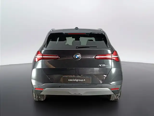 BMW X3 view 5