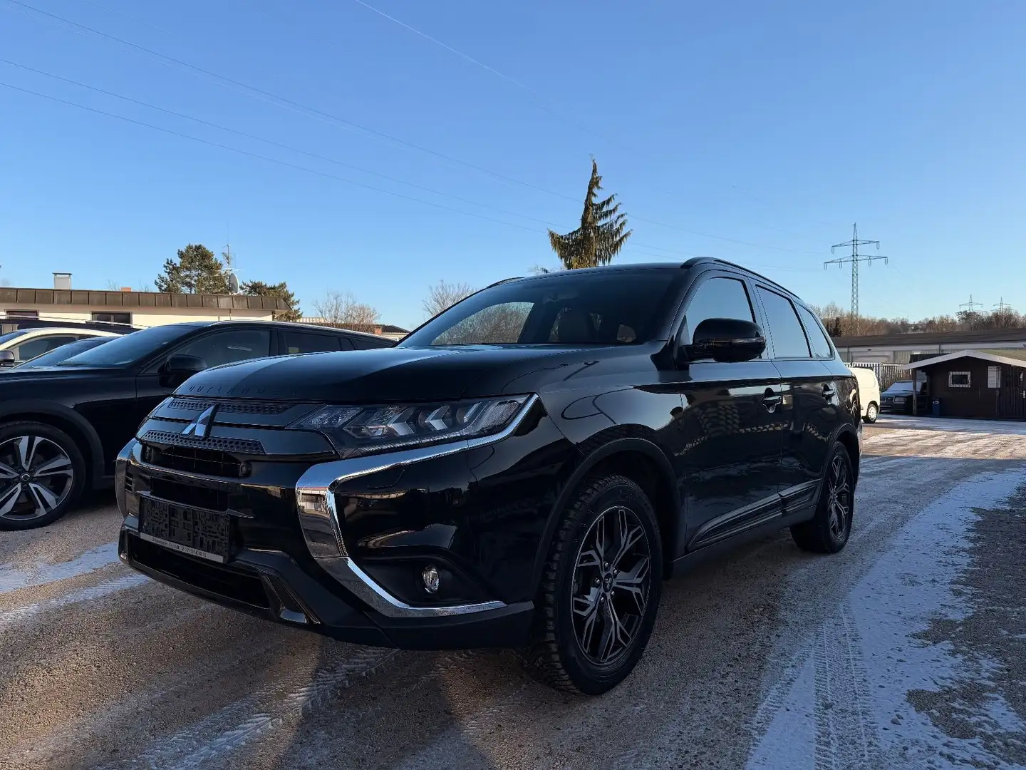 Mitsubishi Outlander Spirit+ 4WD,360°Kamera,Alcant.,TOP Schwarz - 1
