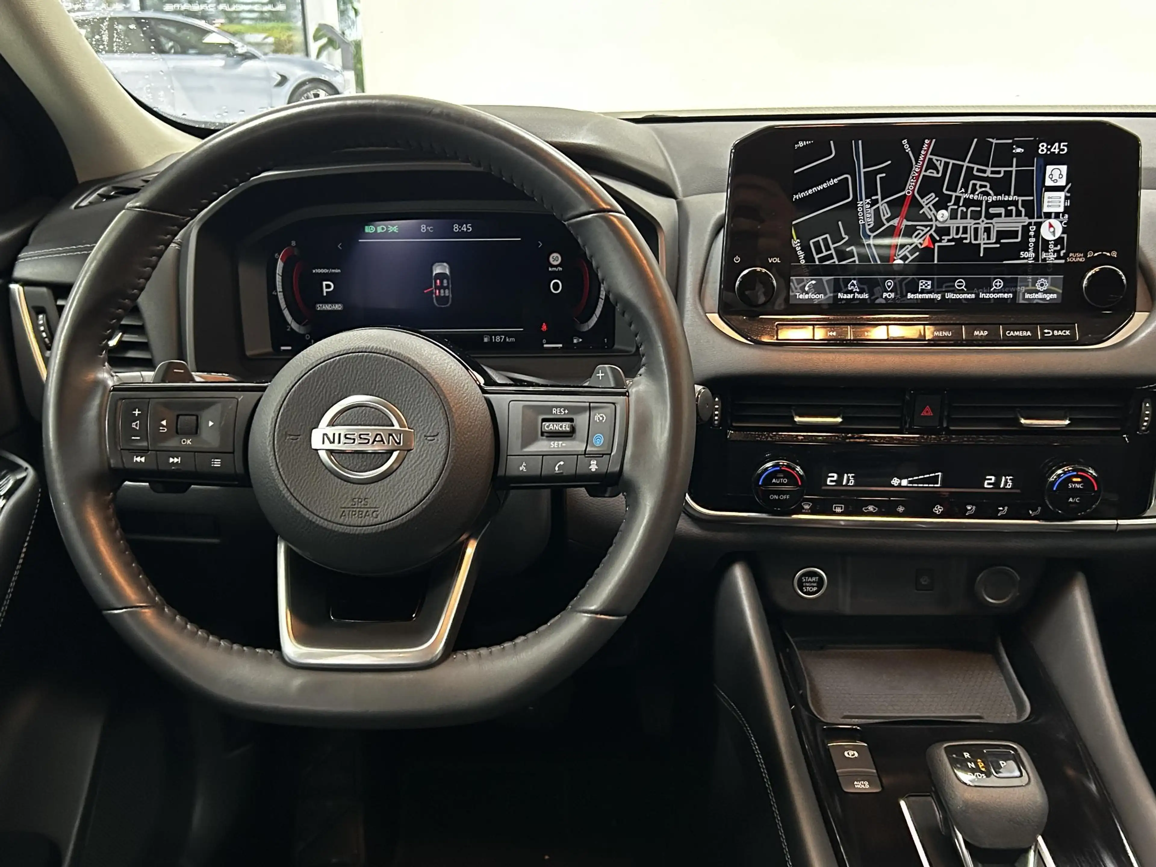 Nissan Qashqai 1.3 MHEV Xtronic Premiere Edition PANORAMADAK | NA — photo 3