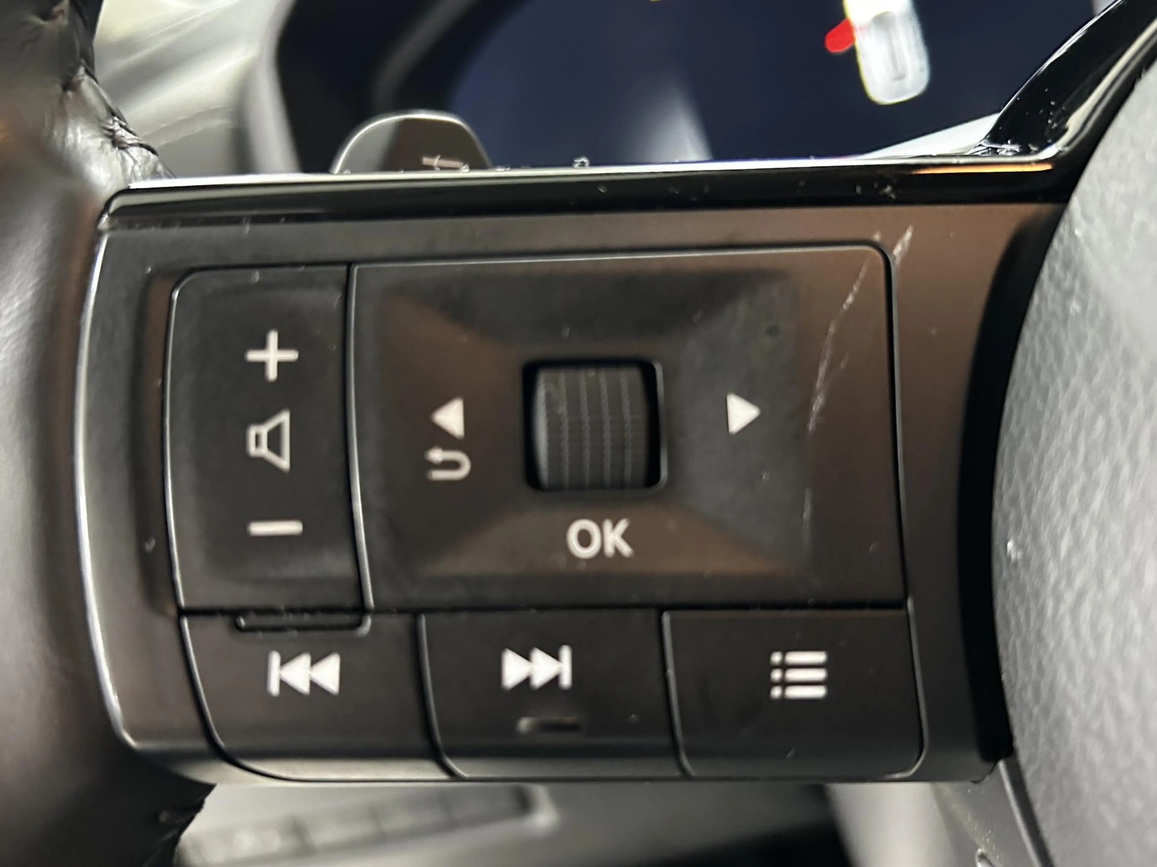 Nissan Qashqai 1.3 MHEV Xtronic Premiere Edition PANORAMADAK | NA — photo 20
