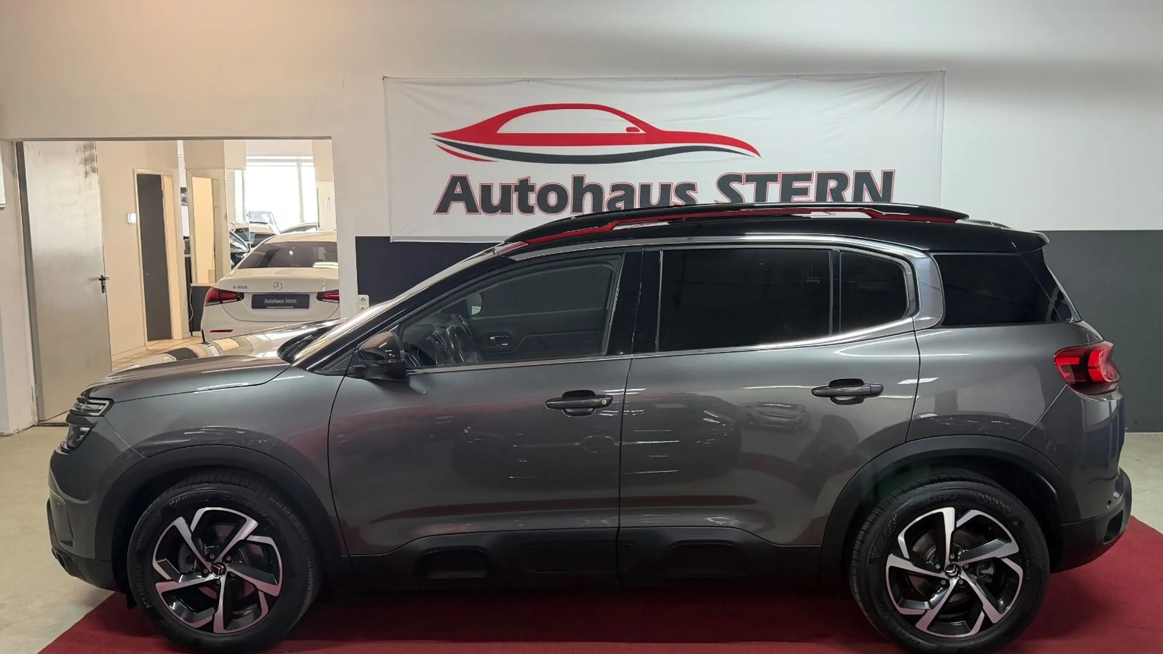 Citroen C5 Aircross Shine PANORAMA*KAMERA*360°*LED*CARPL — photo 11
