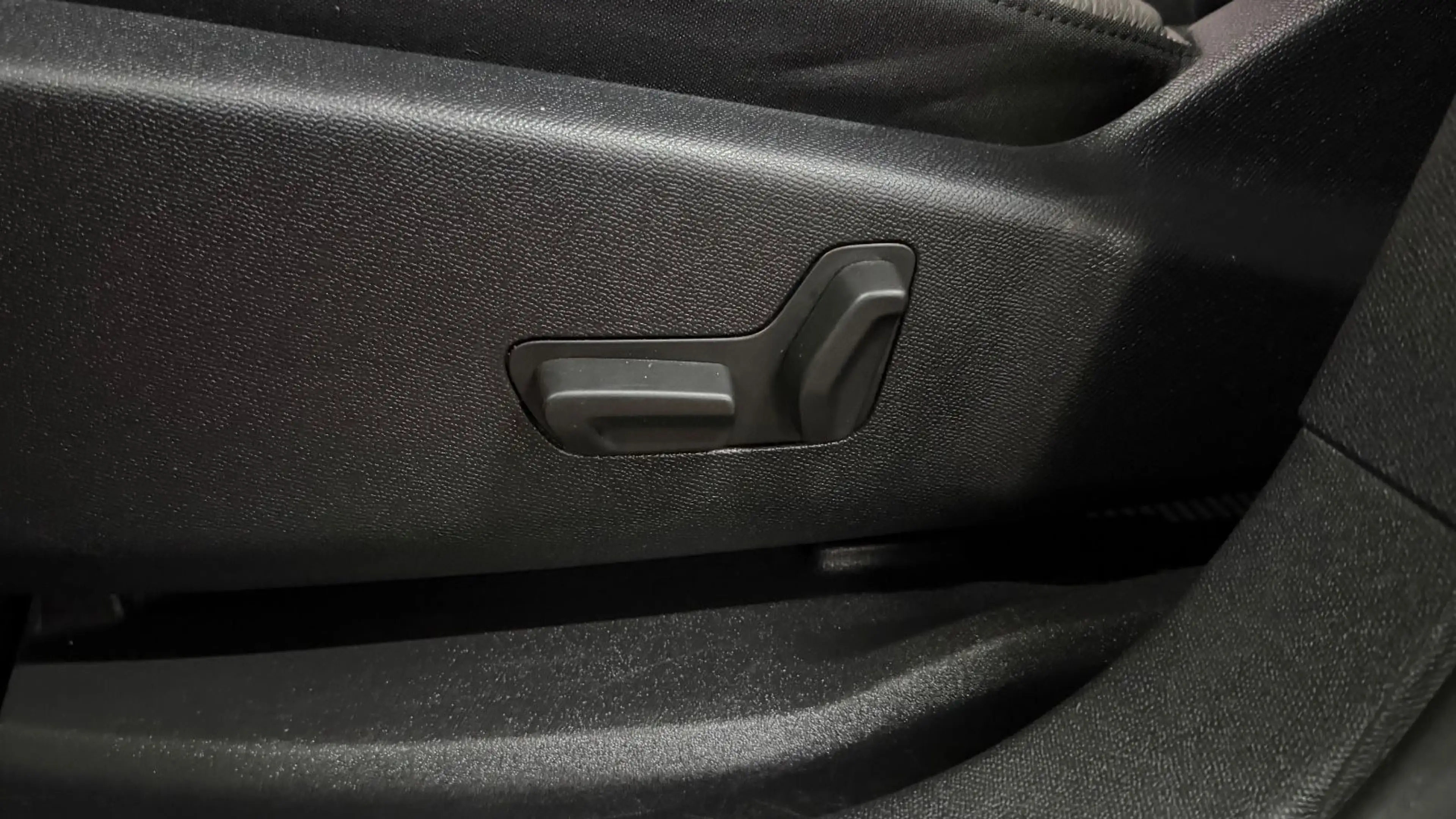 Citroen C5 Aircross Shine PANORAMA*KAMERA*360°*LED*CARPL — photo 30