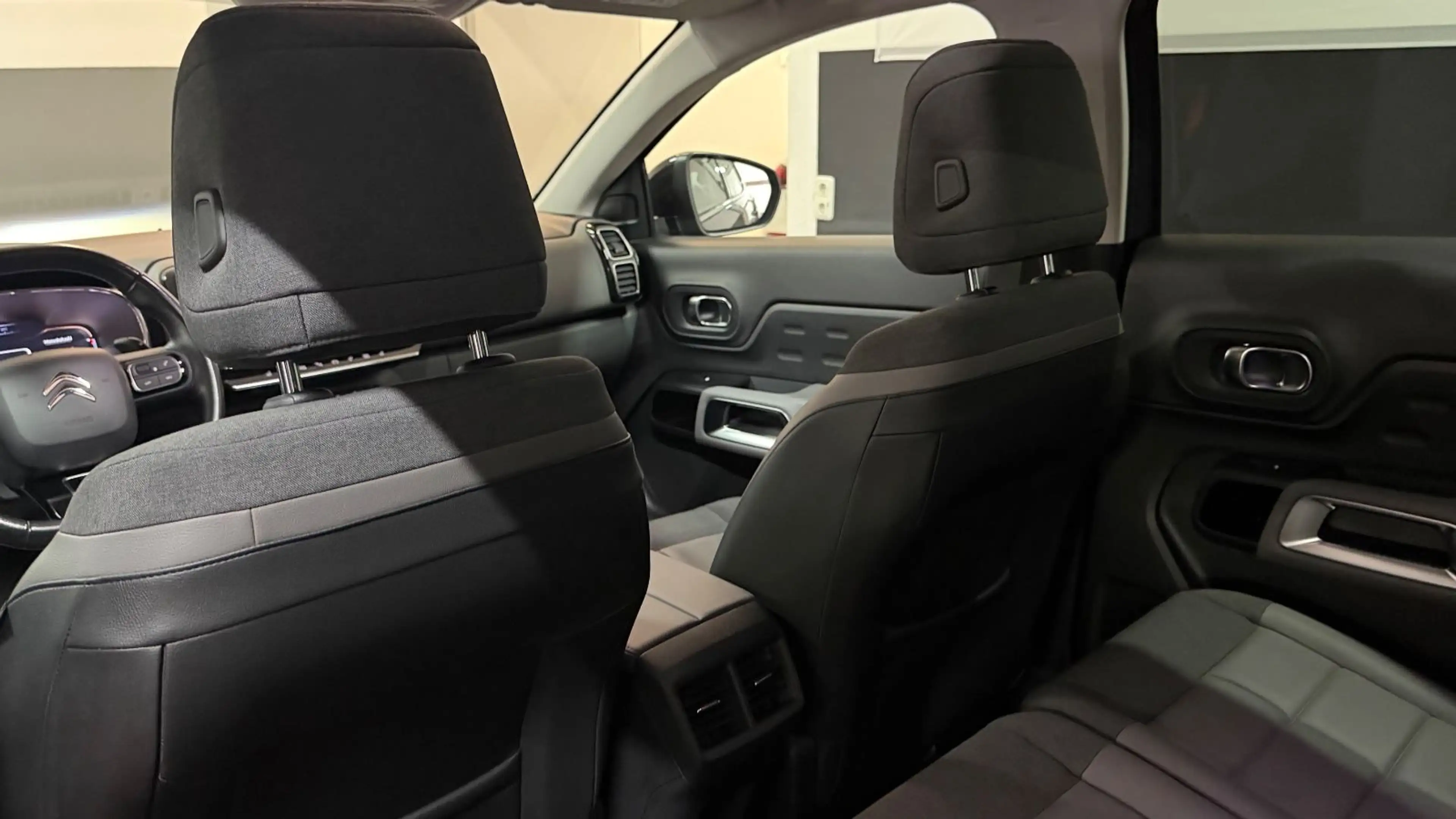 Citroen C5 Aircross Shine PANORAMA*KAMERA*360°*LED*CARPL — photo 34