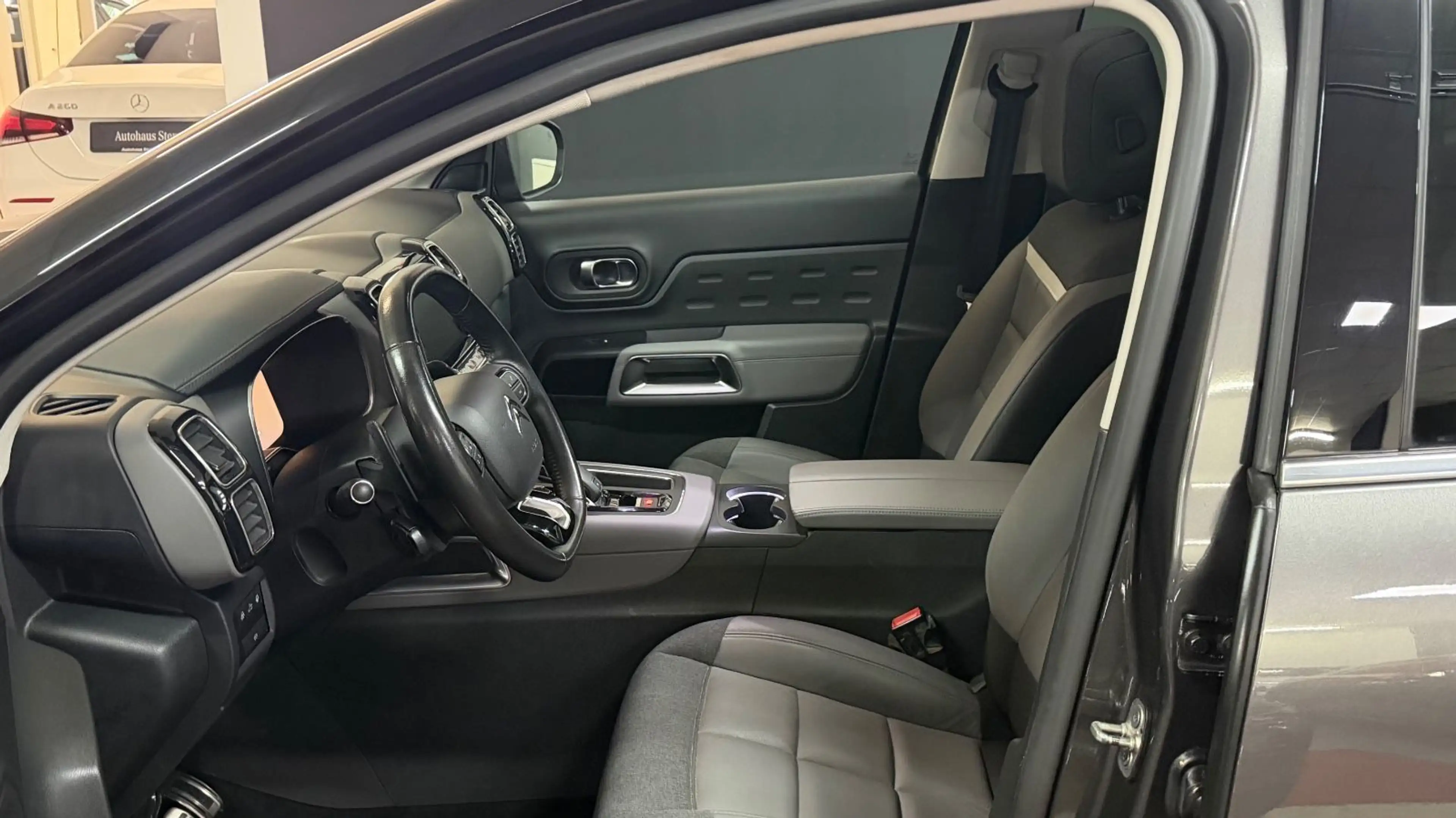 Citroen C5 Aircross Shine PANORAMA*KAMERA*360°*LED*CARPL — photo 14
