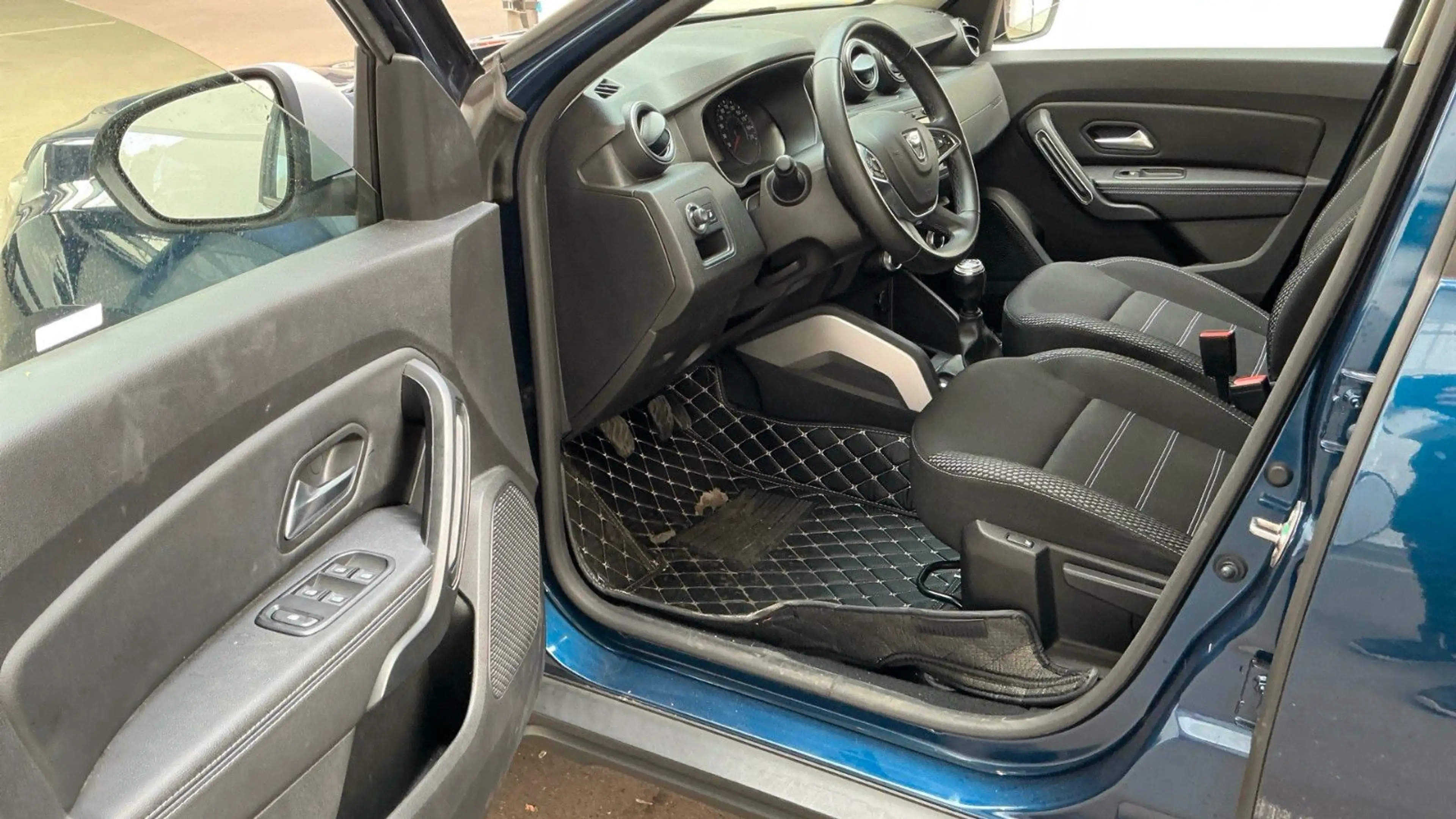 Dacia Duster II 1.6 TCe PRESTIGE NAVI/SHZ/KAMERA/NEBEL — photo 7