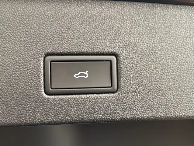 Volkswagen T-Roc view 20