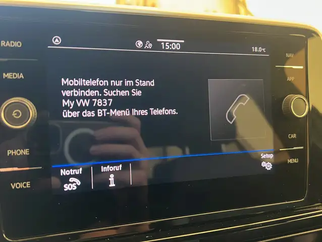 Volkswagen T-Roc view 16