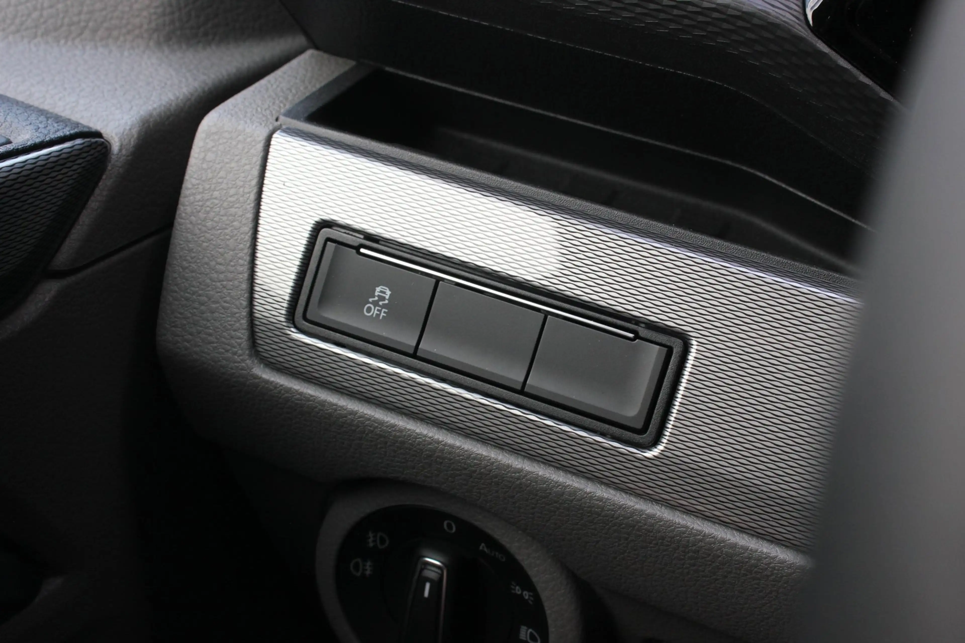 Volkswagen Transporter 2.0 TDI L2H1 CARAVELLE 204PK DC DUBBEL CABINE / EL — photo 33