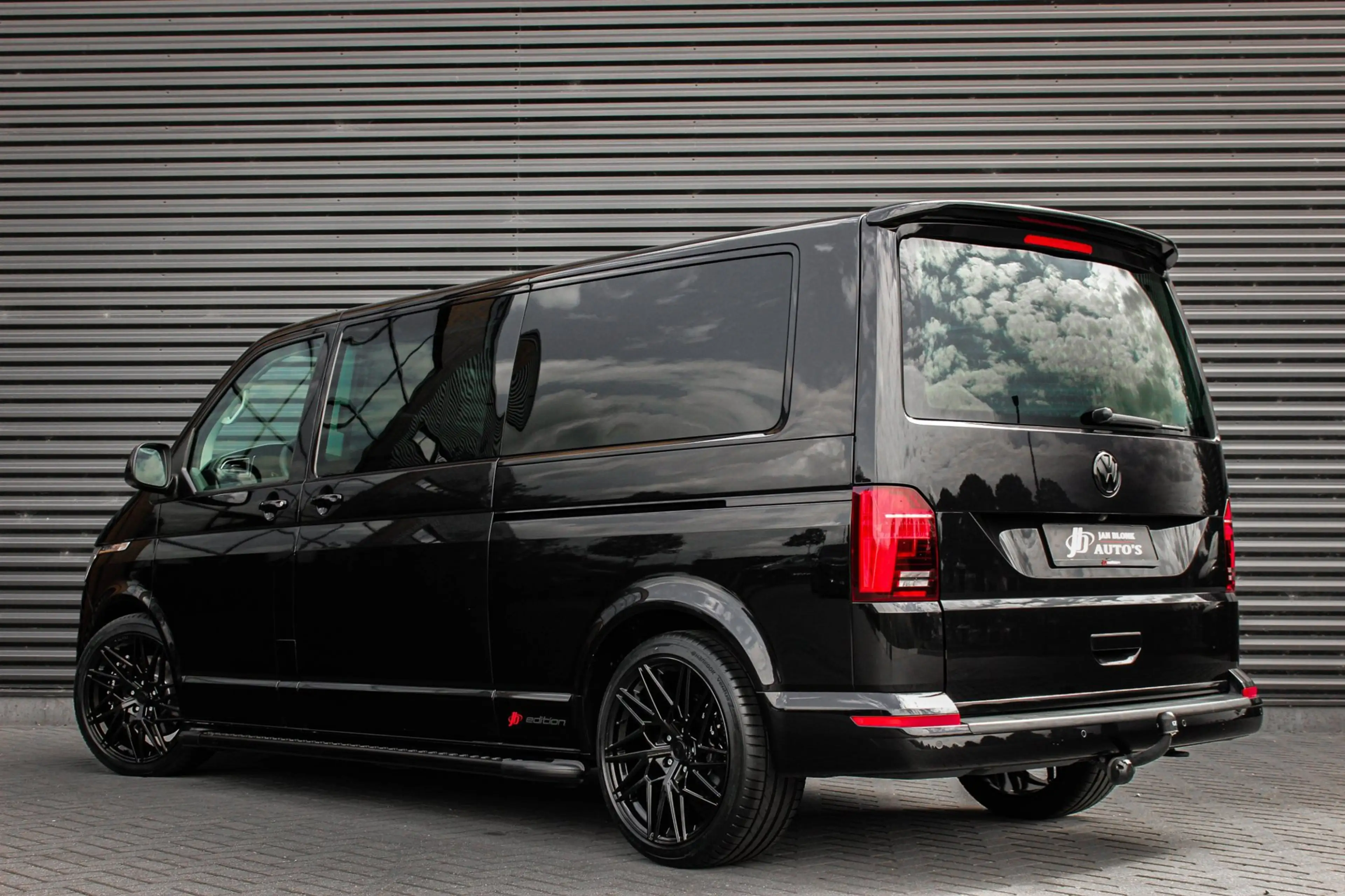 Volkswagen Transporter 2.0 TDI L2H1 CARAVELLE 204PK DC DUBBEL CABINE / EL — photo 4