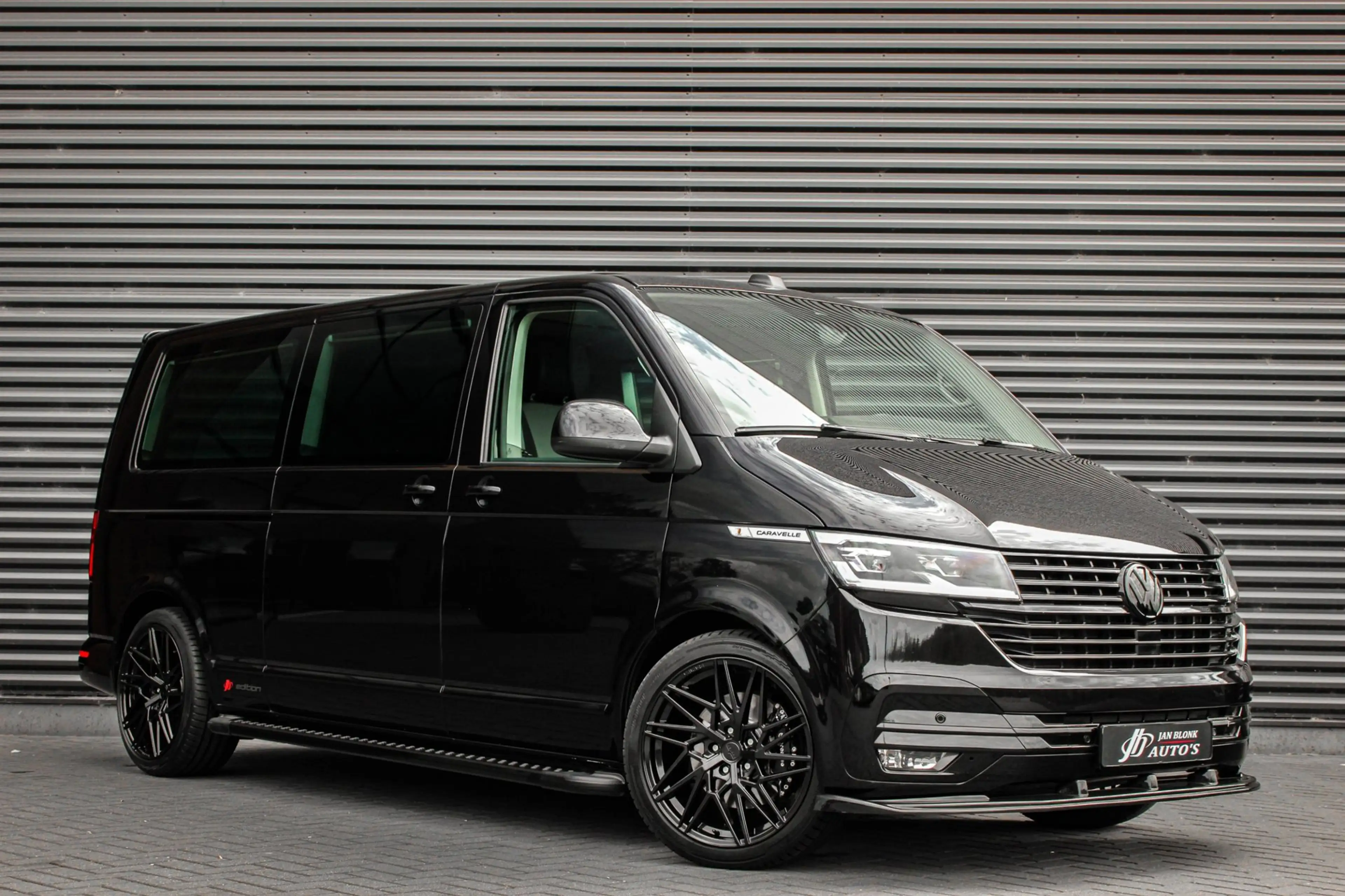 Volkswagen Transporter 2.0 TDI L2H1 CARAVELLE 204PK DC DUBBEL CABINE / EL — photo 2