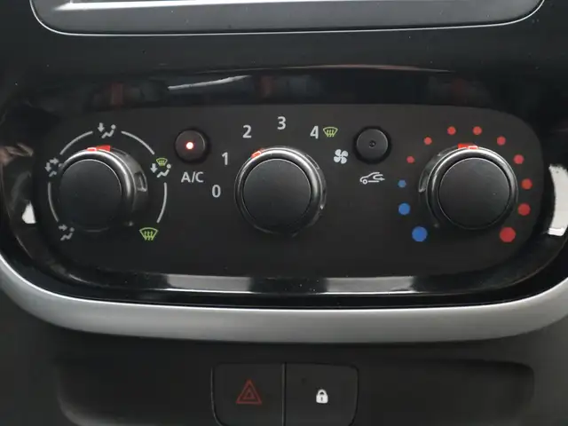 Renault Trafic view 13