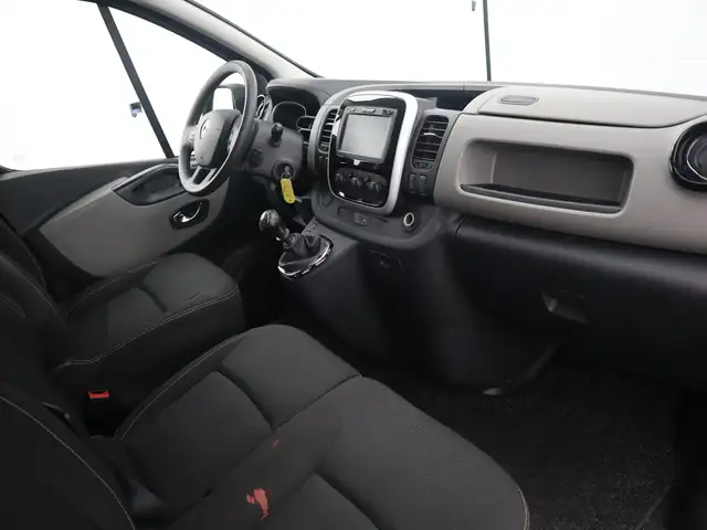 Renault Trafic view 21