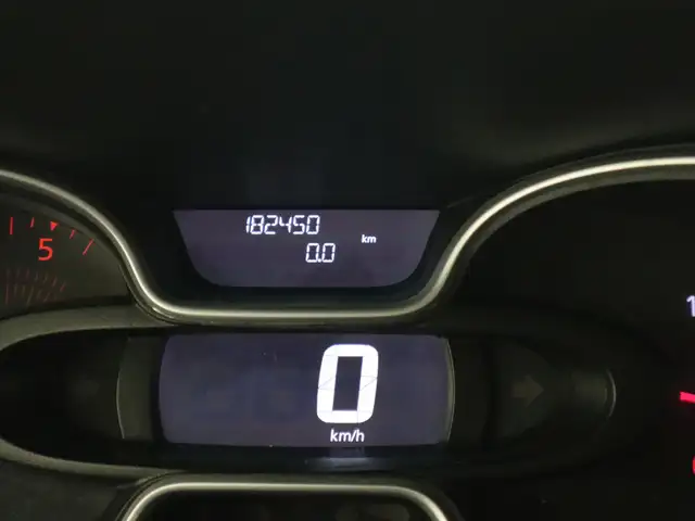 Renault Trafic view 24