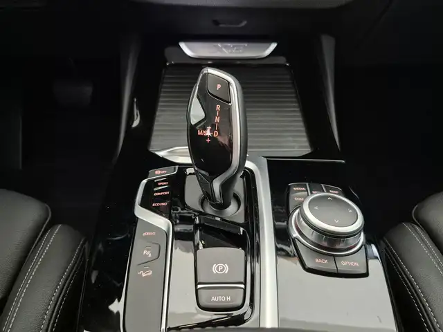 BMW X3 view 11