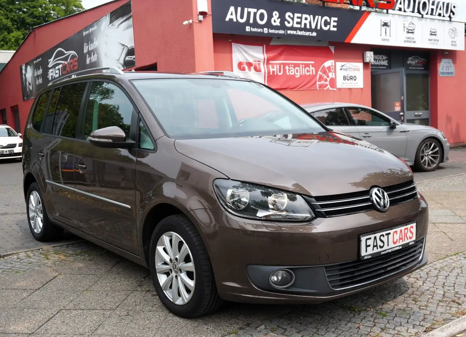 Volkswagen Touran Highline DSG 7-Sitzer Tempomat SHZ PDC! Bruin - 2