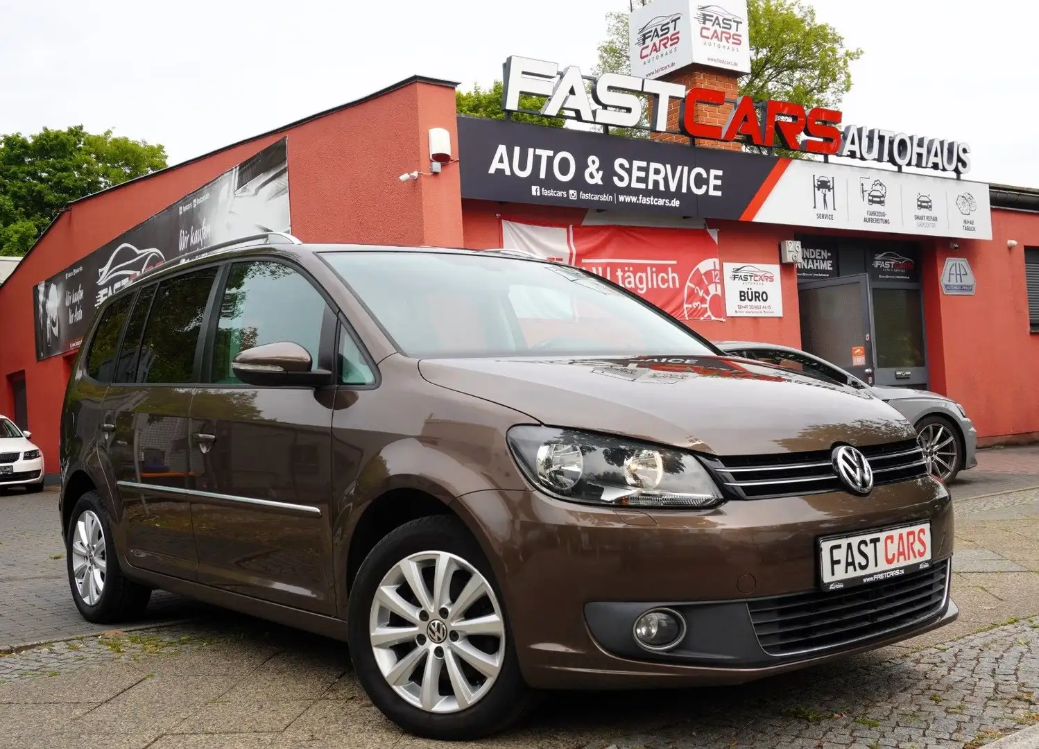 Volkswagen Touran Highline DSG 7-Sitzer Tempomat SHZ PDC! Bruin - 1