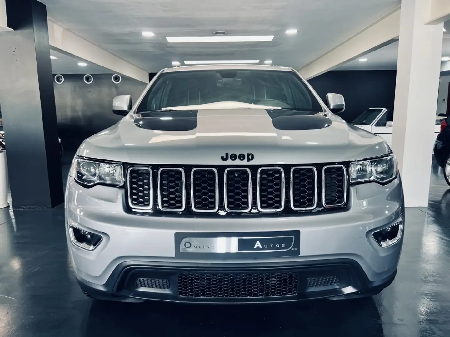 Jeep Grand Cherokee Todoterreno Automático de 5 Puertas Grau - 2