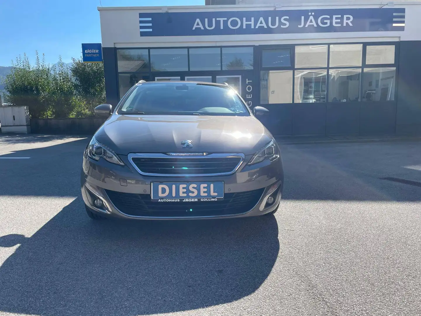 Peugeot 308 308 SW 1,6 HDi 92 FAP Allure Allure Grau - 1