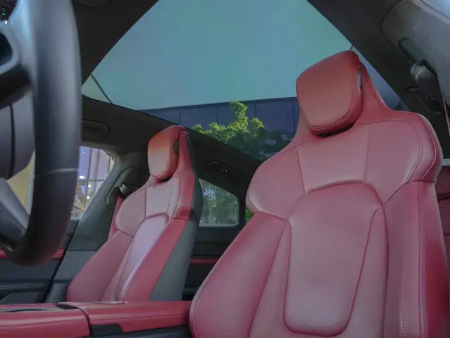 Porsche Taycan view 11