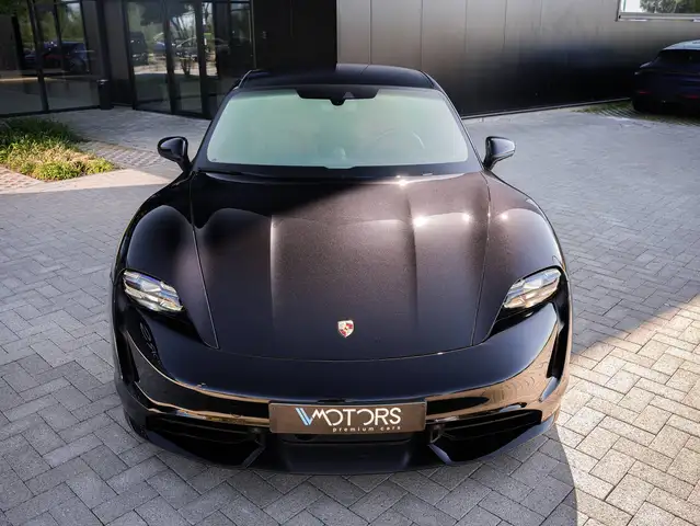 Porsche Taycan view 2