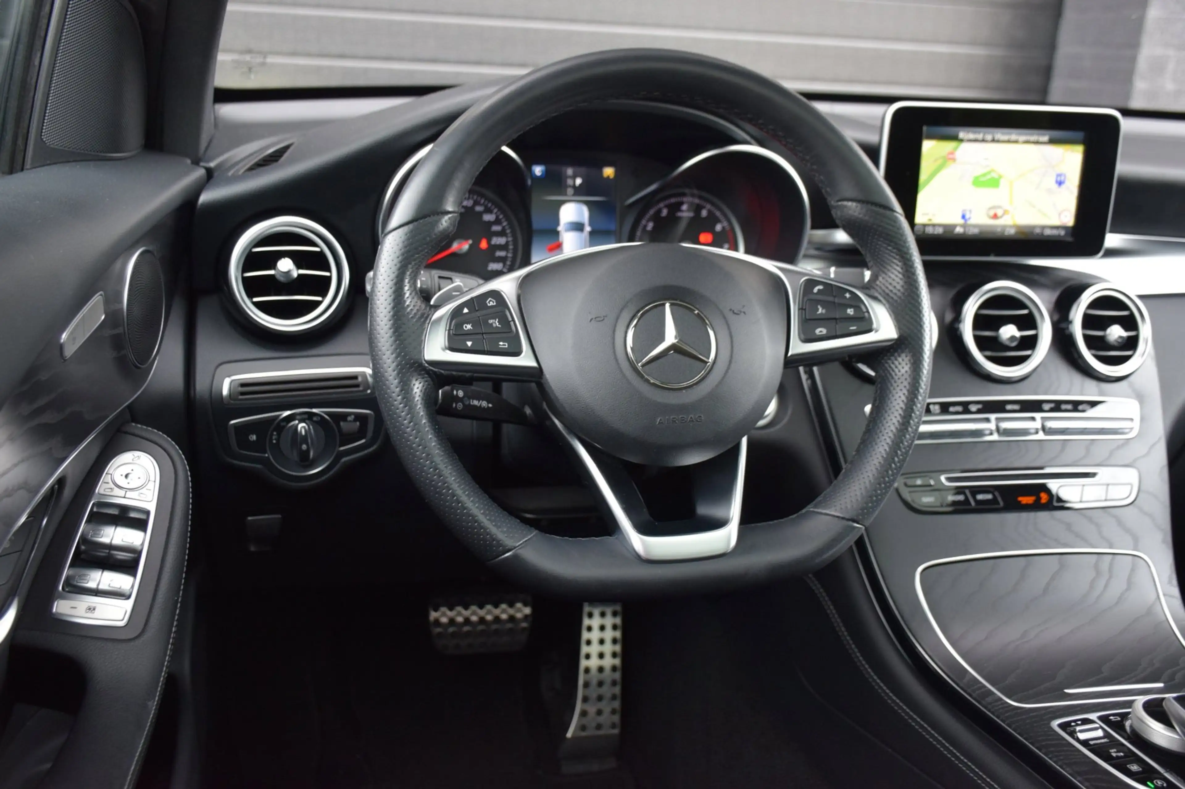 Mercedes-Benz GLC 250 4MATIC Business Solution AMG|Pano|Leder|BTW Auto — photo 21
