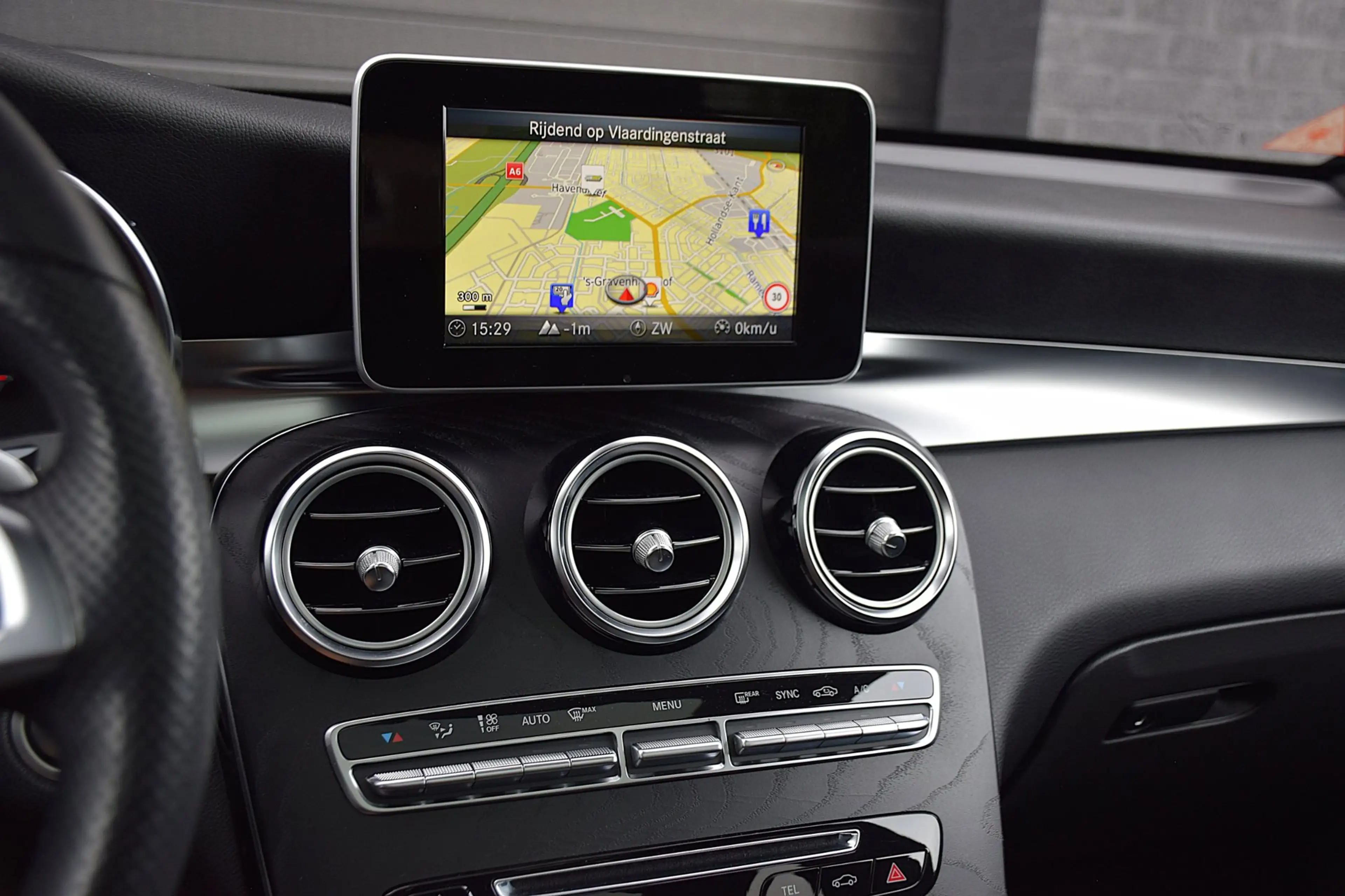 Mercedes-Benz GLC 250 4MATIC Business Solution AMG|Pano|Leder|BTW Auto — photo 24