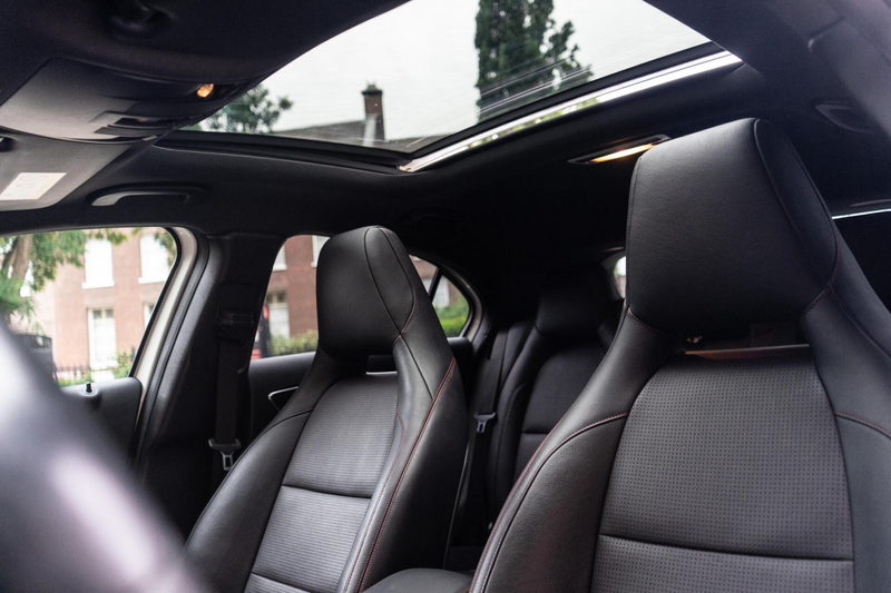 Mercedes-Benz A 250 AMG 4MATIC Pano / Memory / Camera — photo 16
