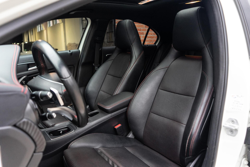 Mercedes-Benz A 250 AMG 4MATIC Pano / Memory / Camera — photo 9