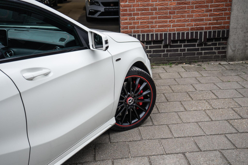 Mercedes-Benz A 250 AMG 4MATIC Pano / Memory / Camera — photo 22