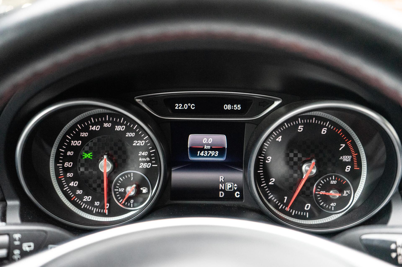 Mercedes-Benz A 250 AMG 4MATIC Pano / Memory / Camera — photo 18