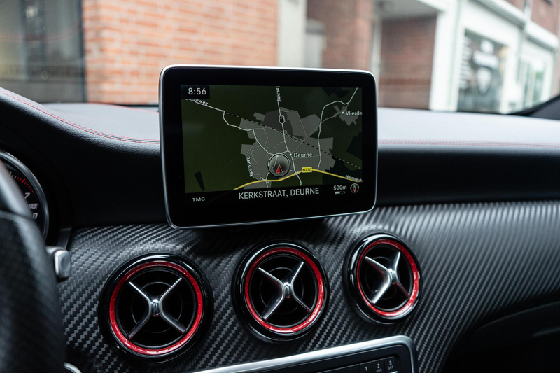 Mercedes-Benz A 250 AMG 4MATIC Pano / Memory / Camera — photo 19