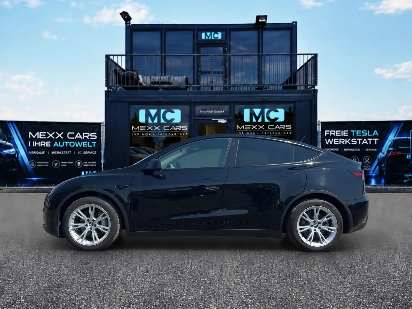 Tesla Model Y RWD | WERKSGARANTIE | AUTOPILOT | WÄRMEPUMPE Schwarz - 2