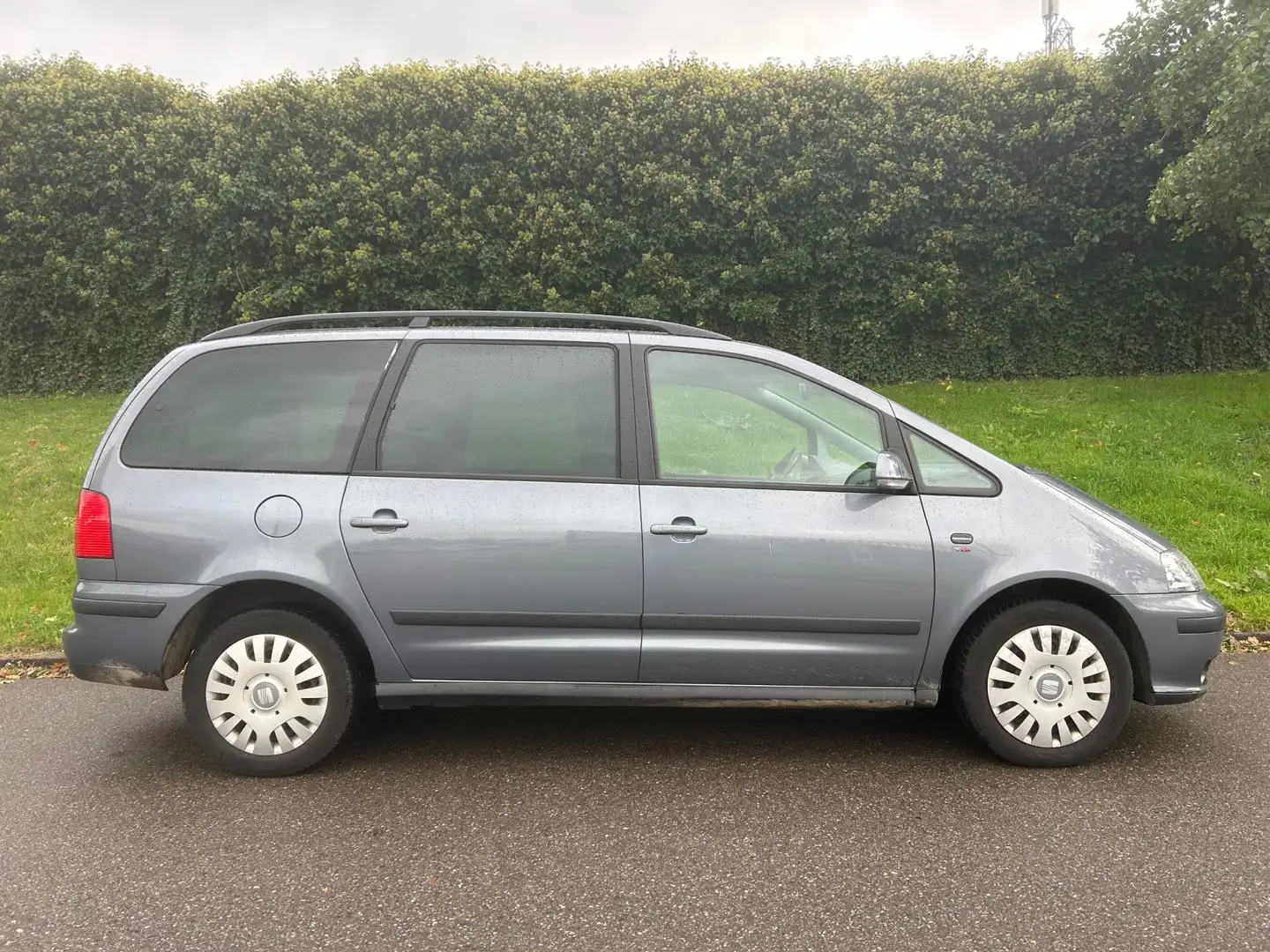 SEAT Alhambra 2.0 TDI Ecomotive 7 persoons - Koppeling hoog Grijs - 2
