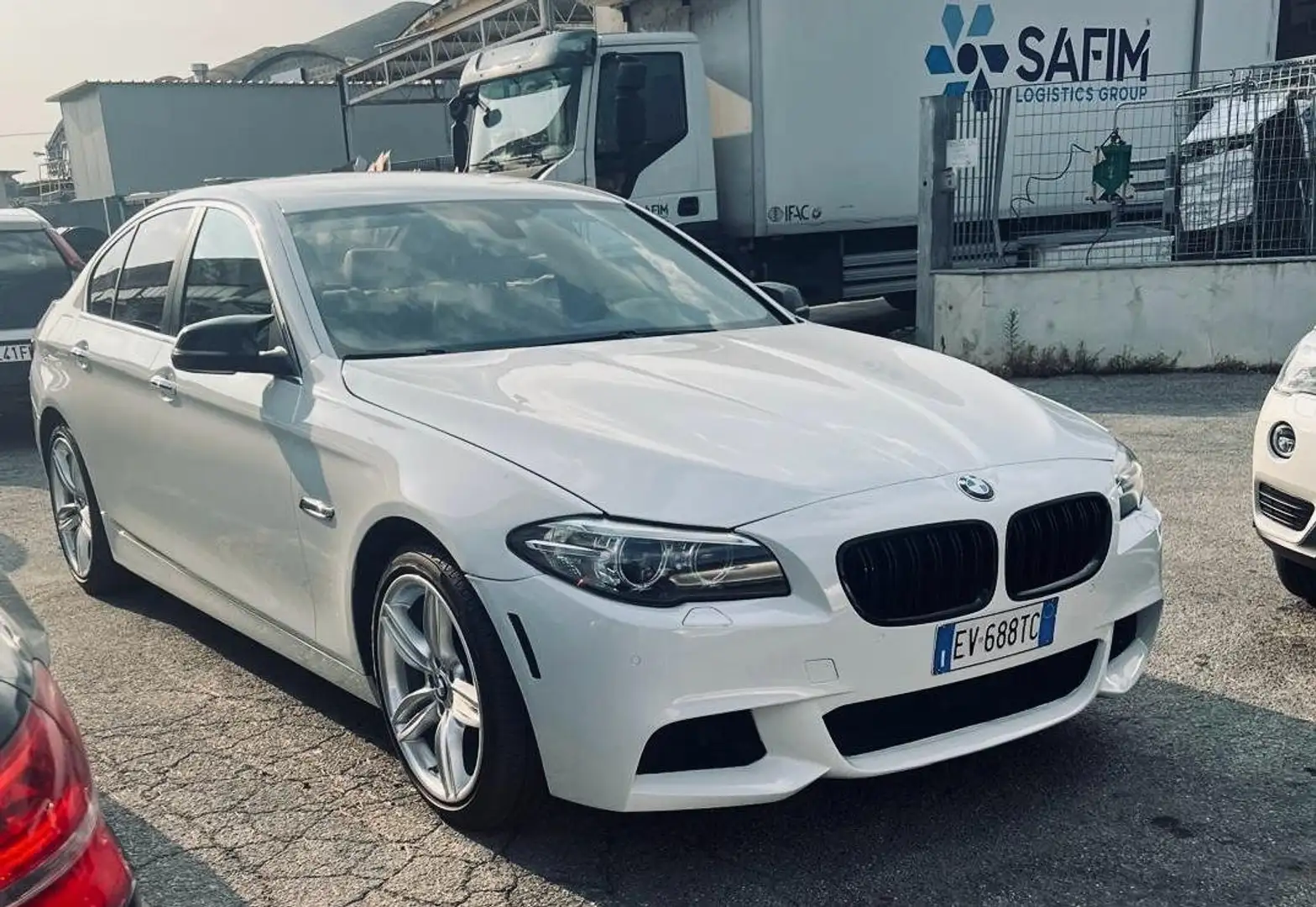 BMW 520 Serie 5 F10 Berlina 520d Luxury 184cv E6 Bianco - 1