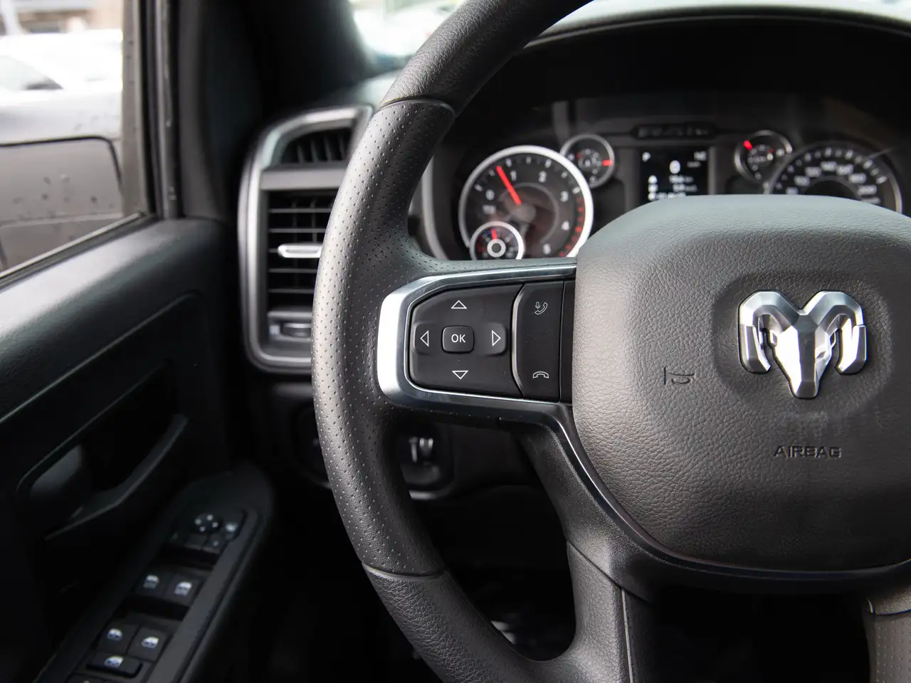 RAM 3500 снимка RAM 3500